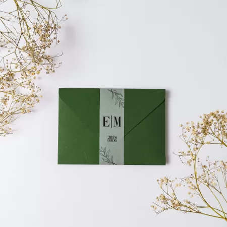 Покана vellum and greenery Envelop closed