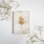 Покана White Rose Vellum Wrap