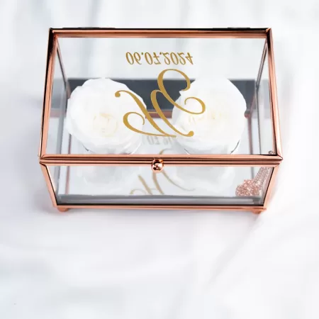 Кутия за пръстени "Rose Gold" с бели рози 1
