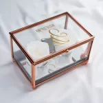 Кутия за пръстени "Rose Gold" с бели рози 3